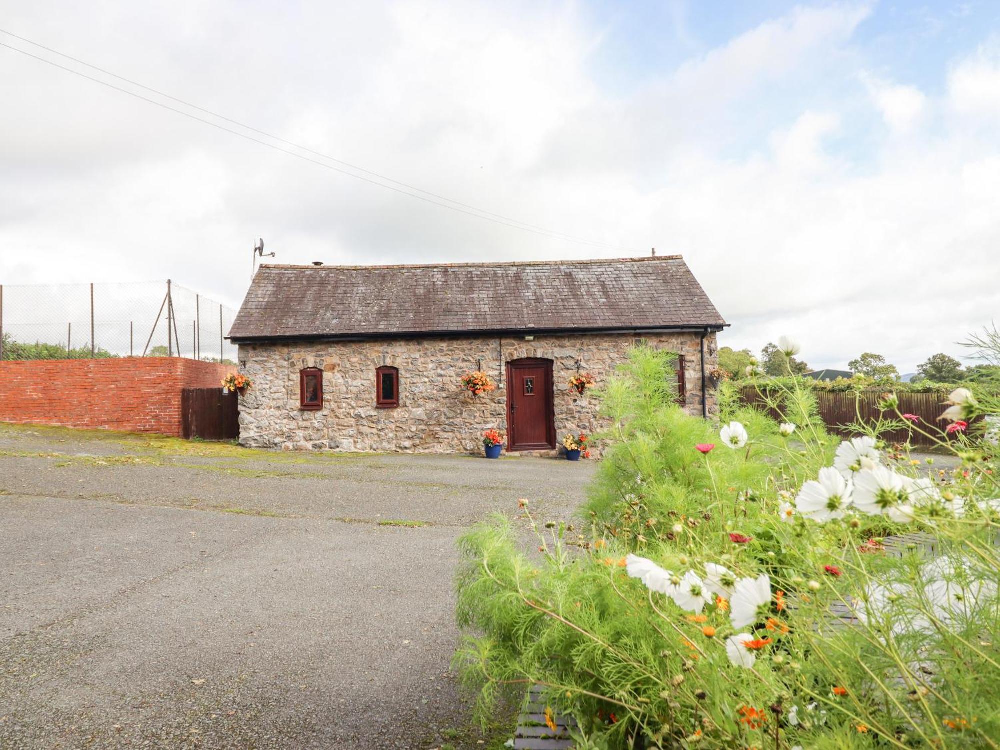 Bwthyn Ty Newydd Villa Dolanog Exterior photo